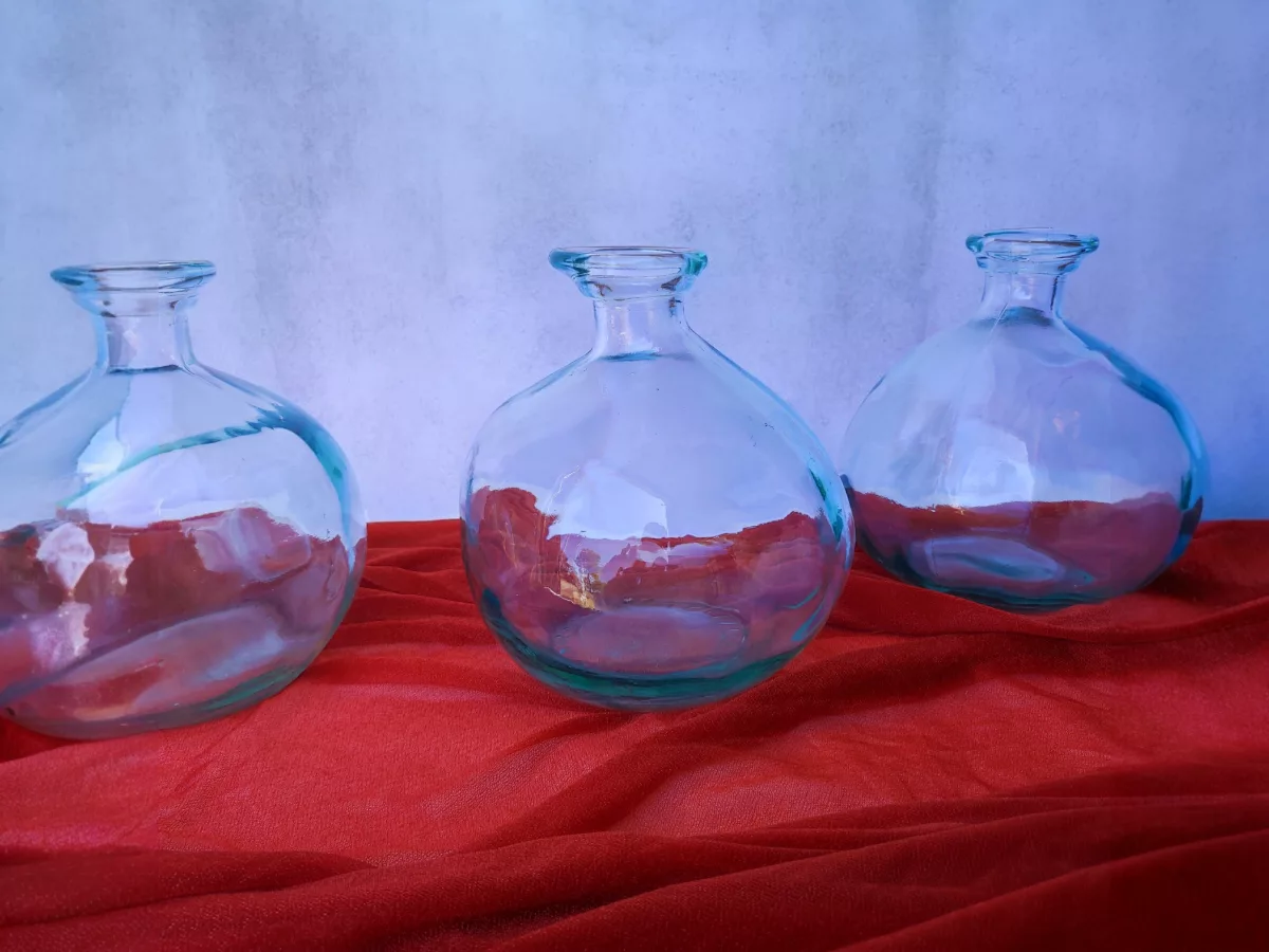 Petites dames Jeanne de table