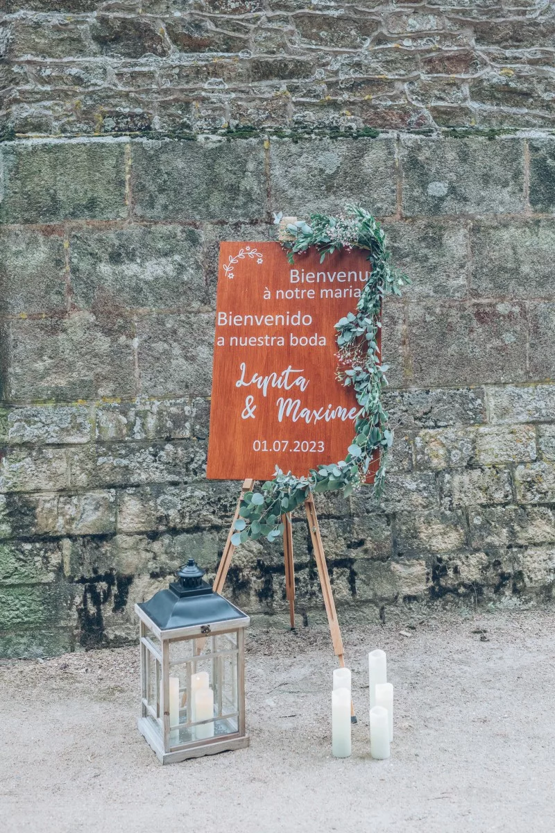 Grand panneau de bienvenue
