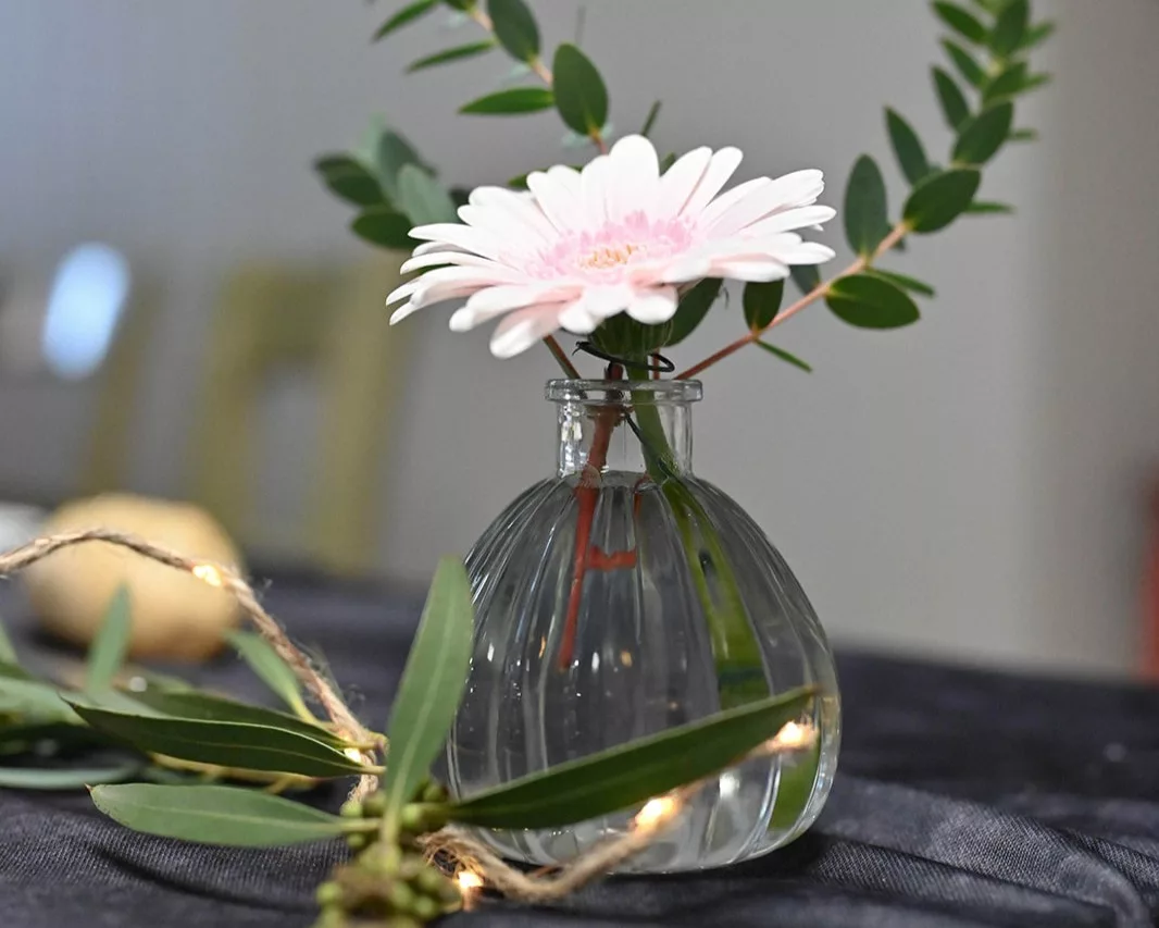 Soliflore boule Marguerite avec fleurs fraîches