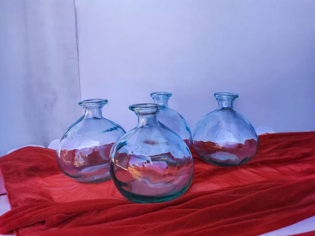 Petites dames Jeanne de table